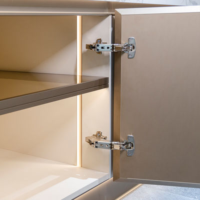 Profil de meubles en aluminium Gola Pour les armoires de cuisine