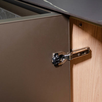 Armoire de cuisine modulaire avec poignée en aluminium
