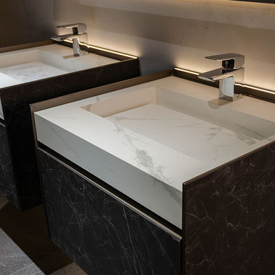 Armoire de miroir de salle de bain avec éclairage LED
